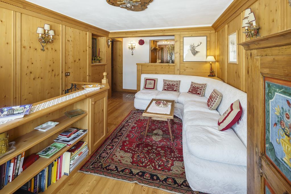 Villa Tullia - Stayincortina Cortina d'Ampezzo Ngoại thất bức ảnh