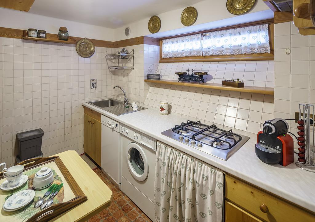Villa Tullia - Stayincortina Cortina d'Ampezzo Ngoại thất bức ảnh